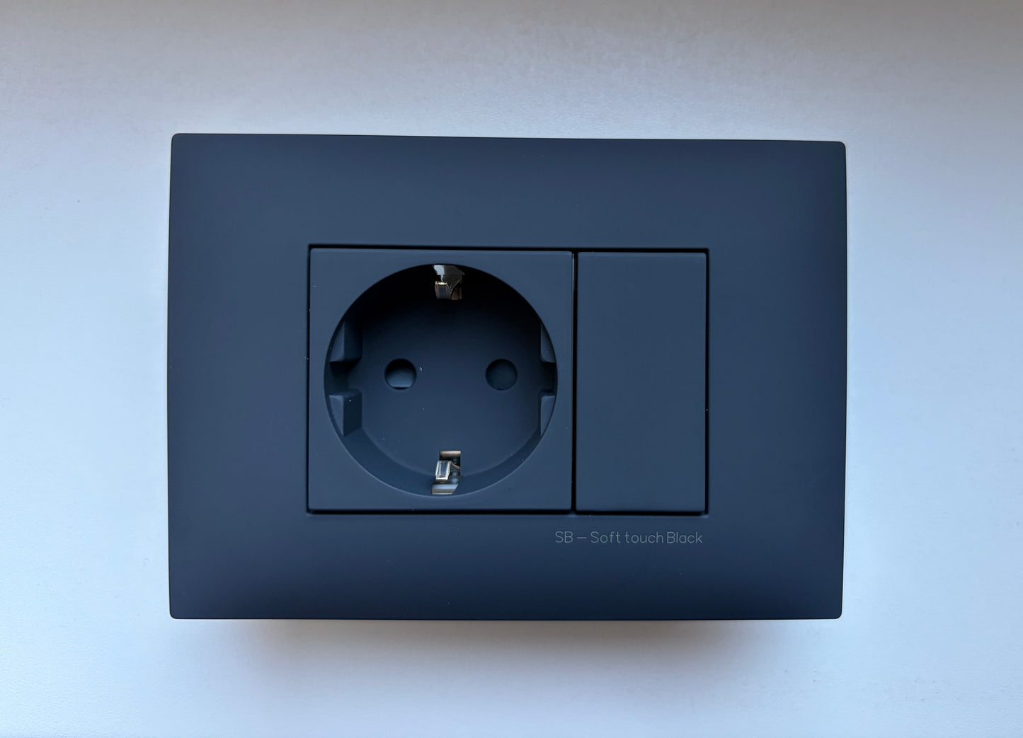 TEM Modul Starter-Set – 1× Steckdose + Schalter + Rahmen 3-fach